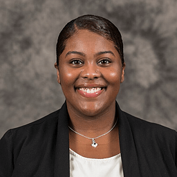 Headshot kennadi mccoy