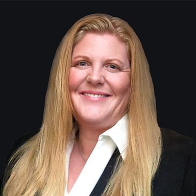 Headshot nicole haskins