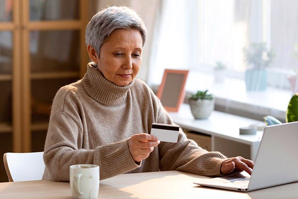 Telecom woman looking at cc min